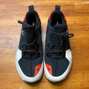 Nike Tech Trainer
